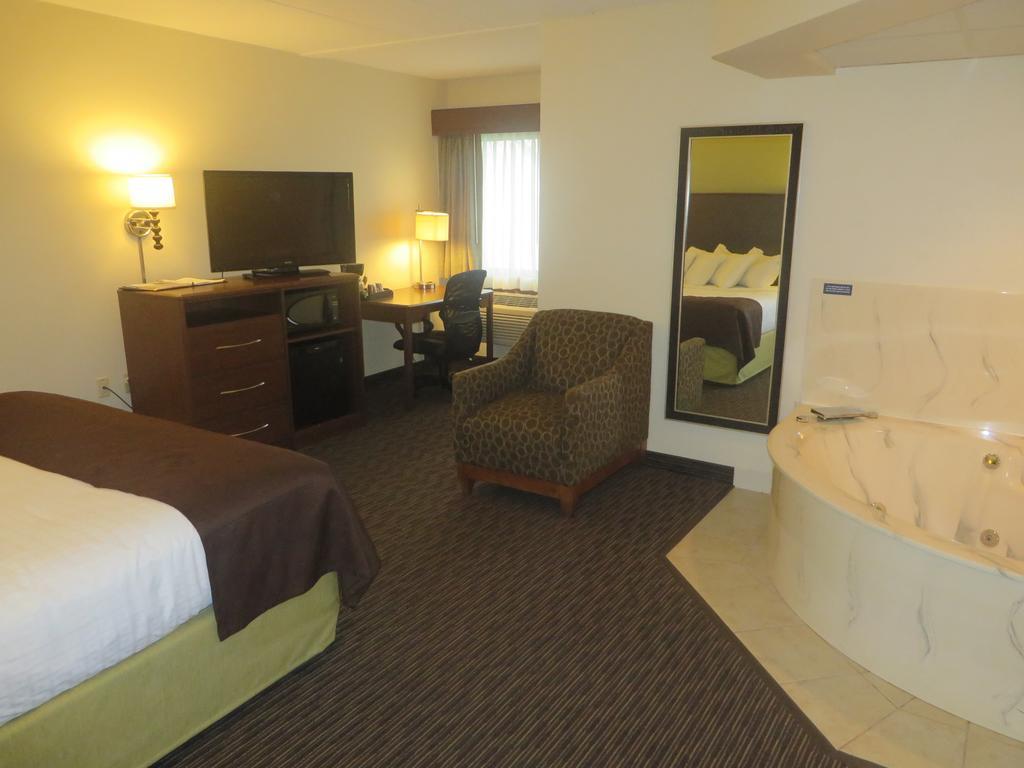 Americinn By Wyndham Rice Lake Zewnętrze zdjęcie