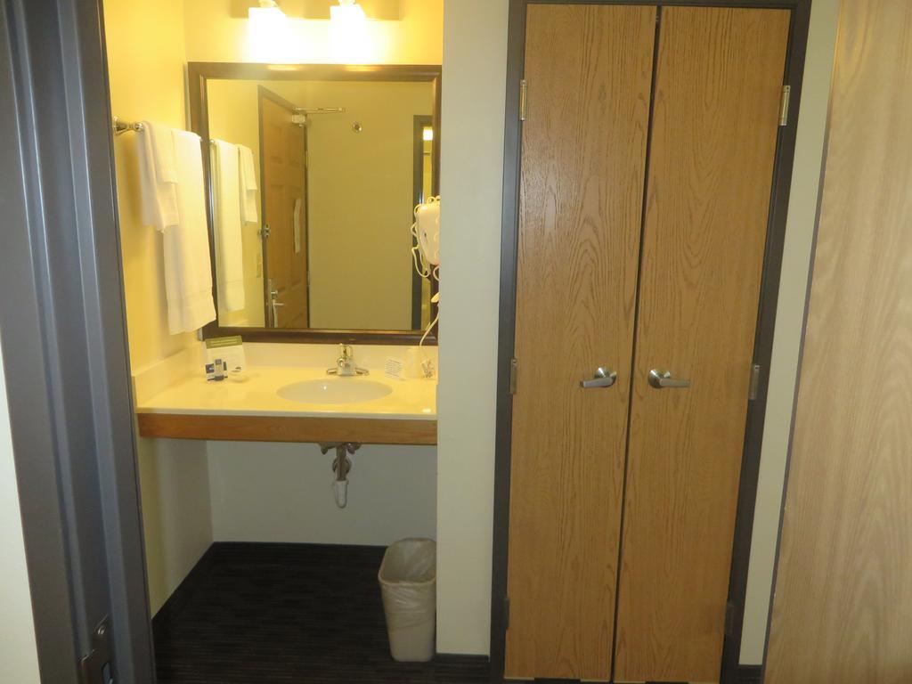 Americinn By Wyndham Rice Lake Zewnętrze zdjęcie
